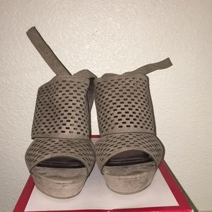 Madden Girl wedges